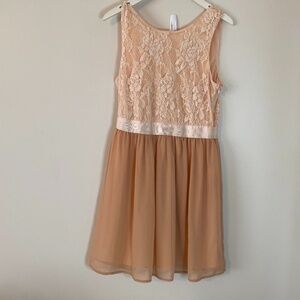 LUSH sleeveless dress Size medium